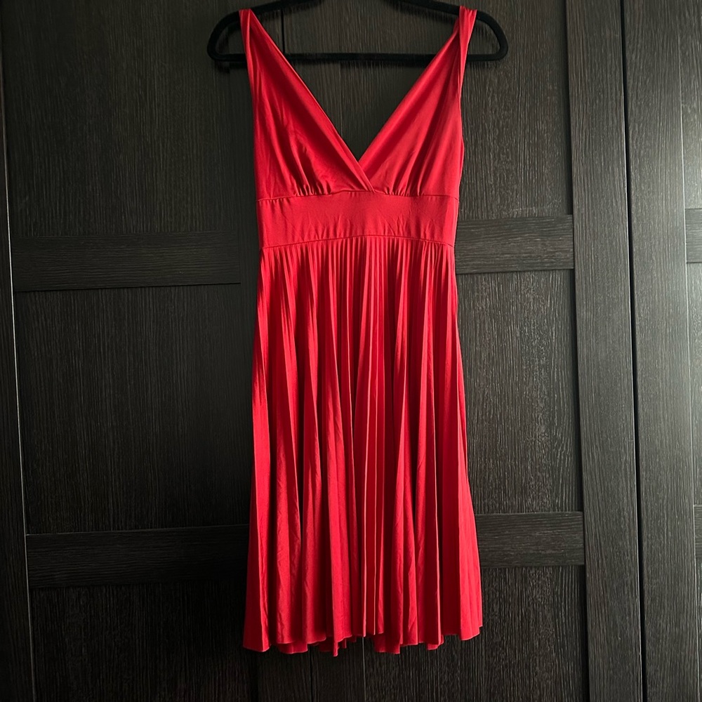 Vintage Y2K Red Pleated Dress - Picture 9 of 9